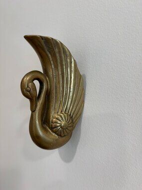 Crowning Touch Collection Brass Swan Wall Pocket Wall Mount Decor